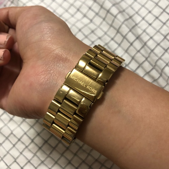 Michael Kors Gold Crystal Watch - Picture 3 of 6